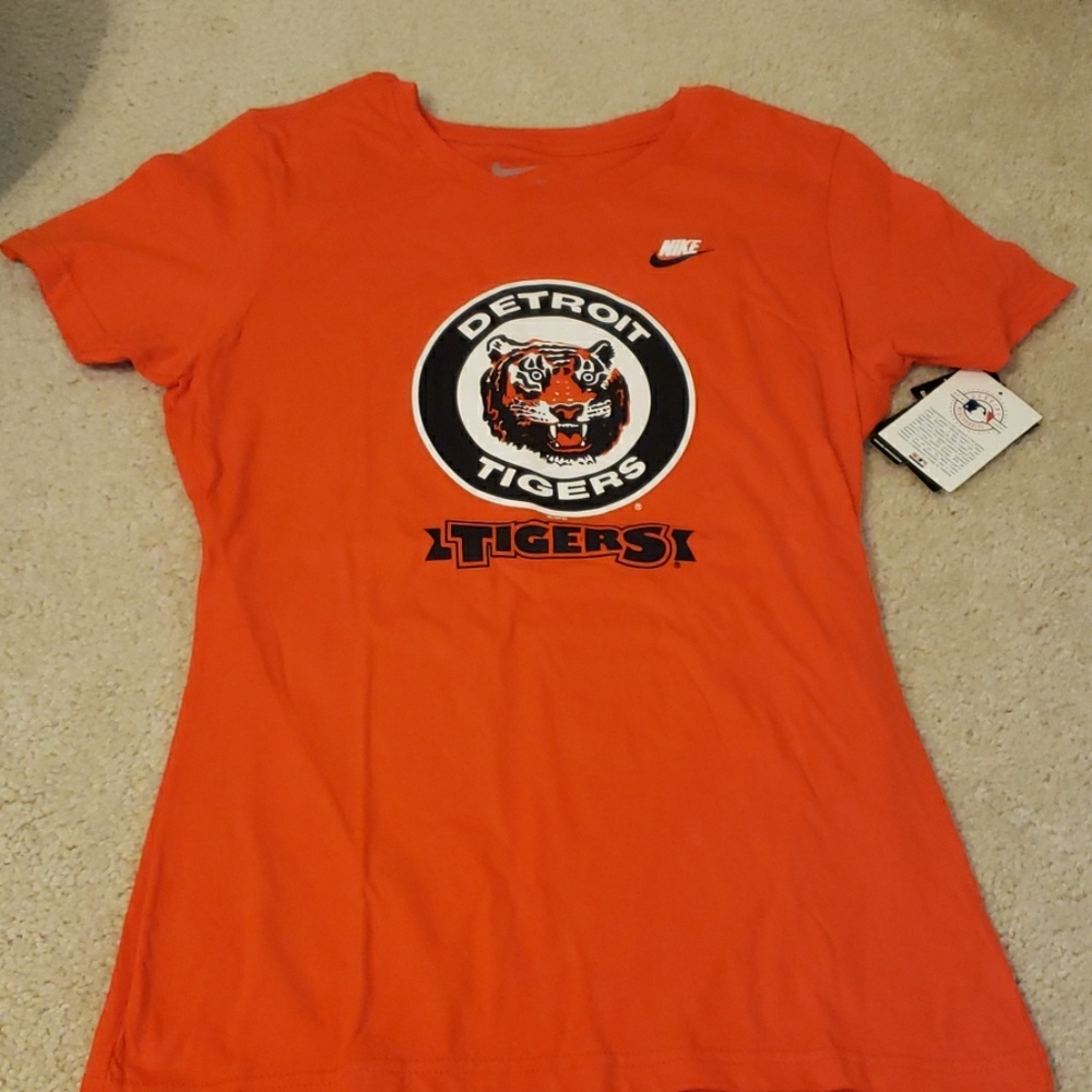 Women's Detroit Tigers Shirt